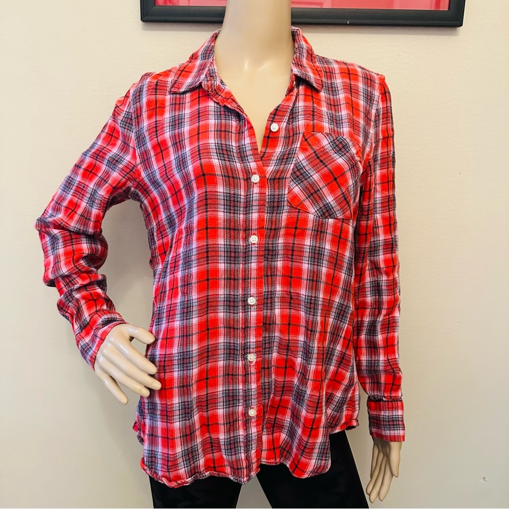 GAP Women’s Plaid Button Down Top Sz M